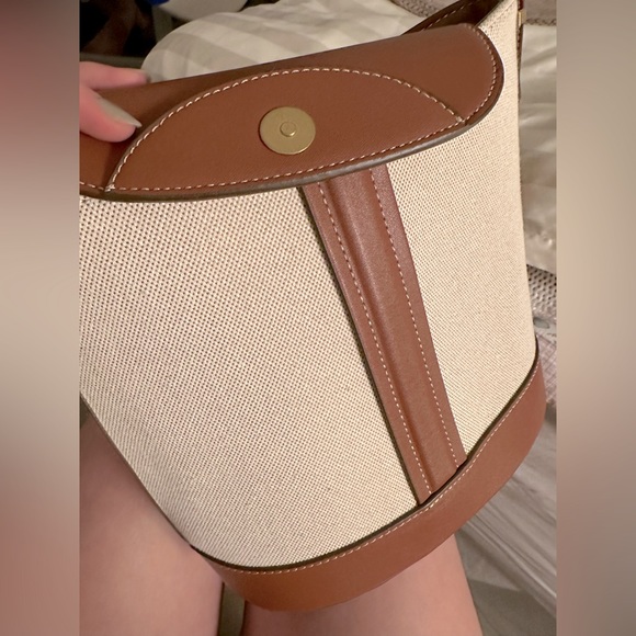 COPY - Zara adjustable strap bucket bag - Picture 8 of 12